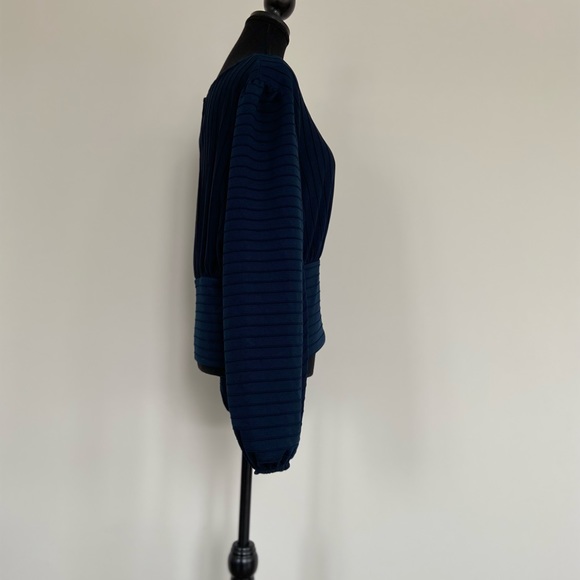 Long sleeve top - Picture 3 of 3